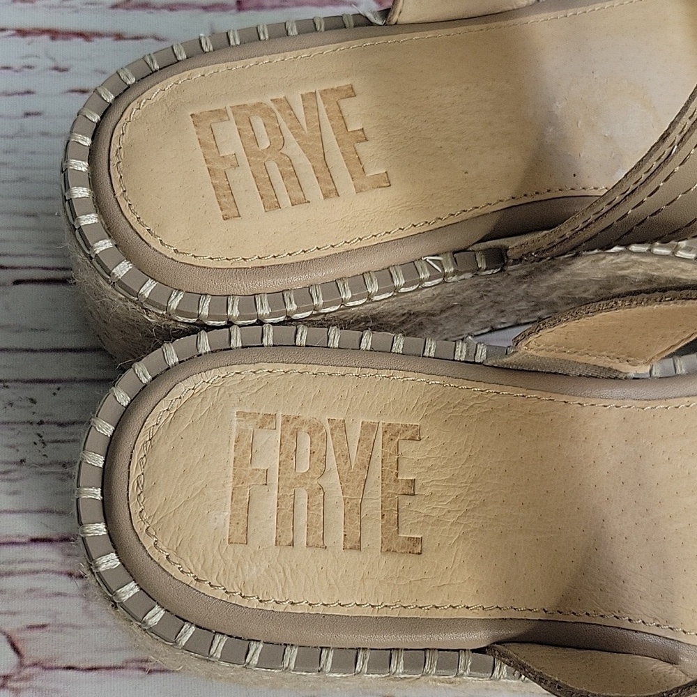 Frye Women's Beige Leather Espadrille Wedges Size 8 - Picture 4 of 9